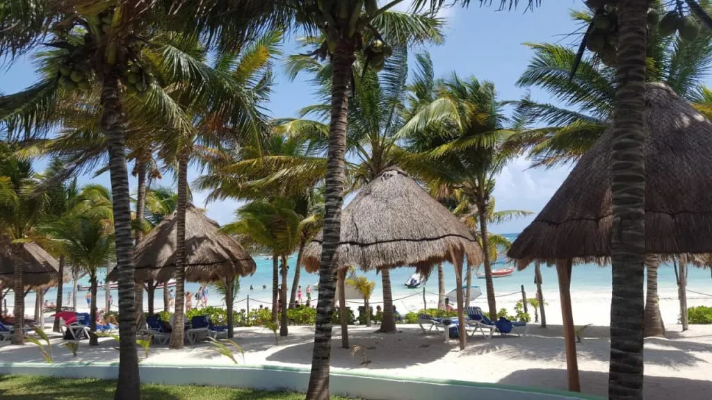 Hotel Akumal Caribe beachfront bungalows near Akumal Bay