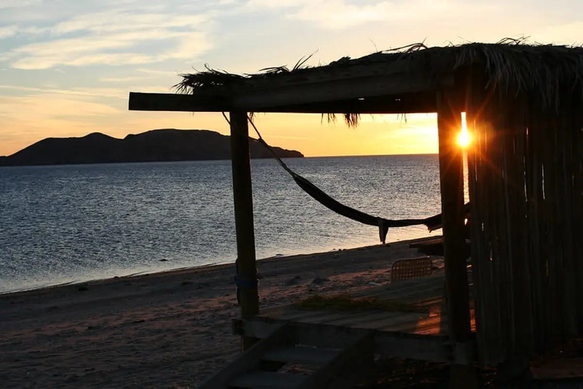 Bahia de Los Angeles Bliss: Your Travel Planner for Baja California