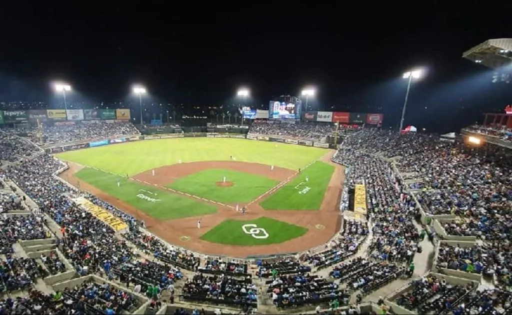 Modern Yaquis baseball stadium with 12,000 capacity in Ciudad Obregón