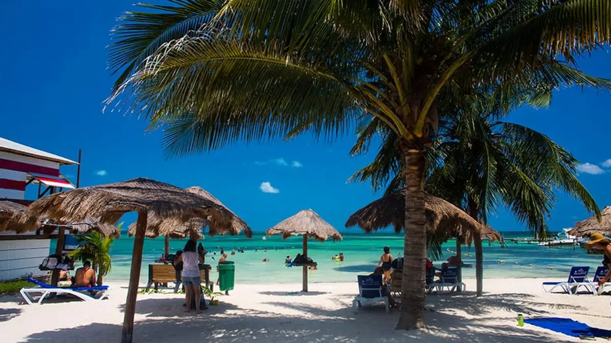 Best Beaches in Cancun 2026: Hotel Zone, Public & Honest Guide