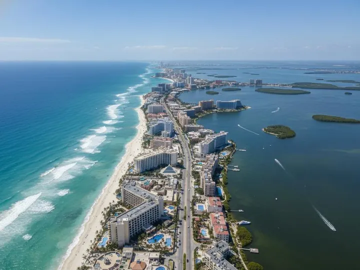 Cancun Travel Guide 2026: Where to Stay, Beaches, Costs & Day Trips