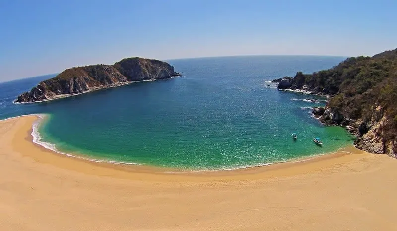 Cacaluta Bay in Huatulco National Park, Oaxaca, film location for Y tu mamá también