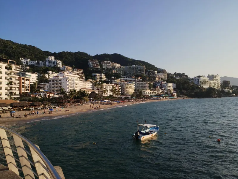 Los Muertos Beach in Puerto Vallarta with sunny April beach weather