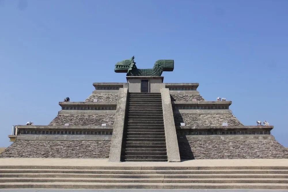 Pyramid-shaped Olmec Archaeology Museum on the Coatzacoalcos malecón displaying 500 pre-Hispanic artifacts