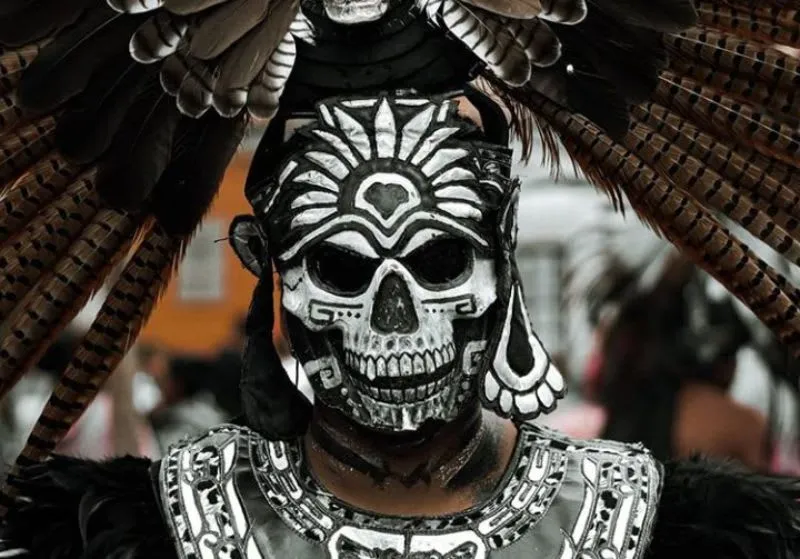 dia de los muertos costumes