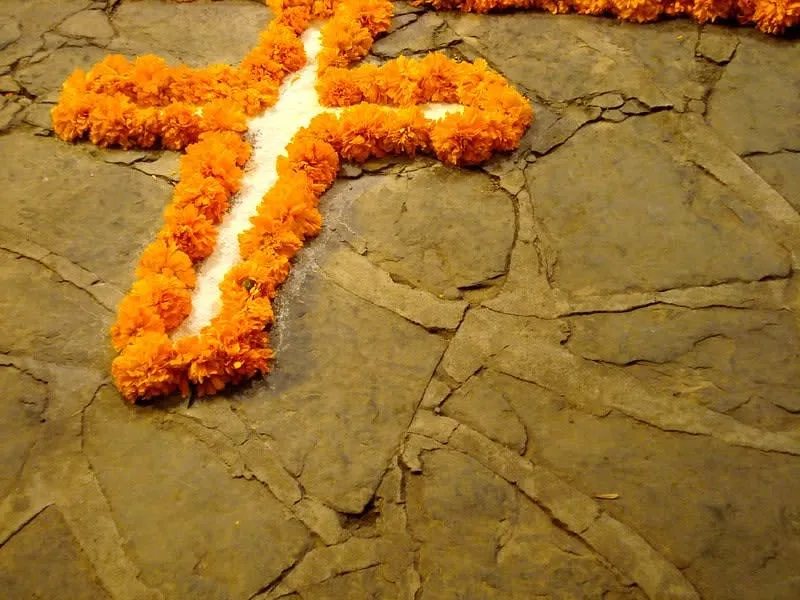 altar cross — Day Of The Dead