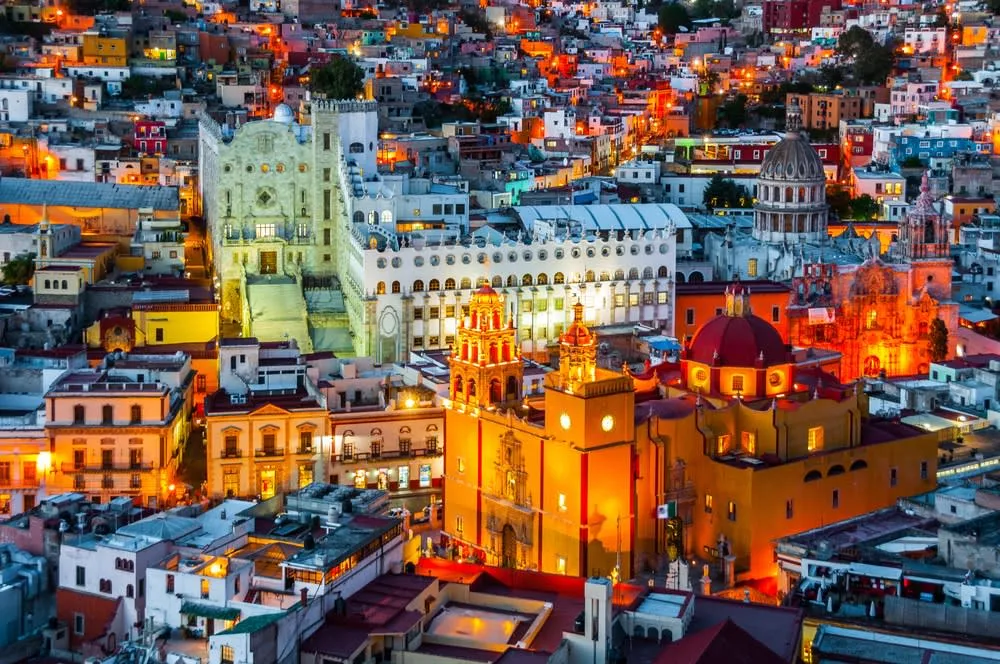 Colorful hillside homes and colonial streets in Guanajuato city