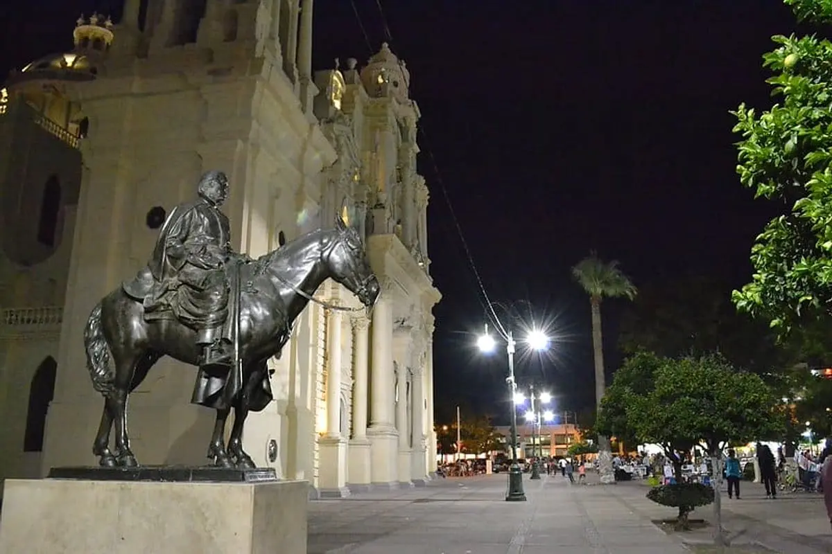 Hermosillo in December 2026: Food & Kino Tips