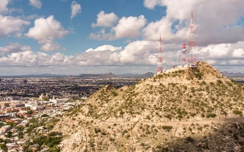 December evening viewpoint planning from Cerro de la Campana in Hermosillo