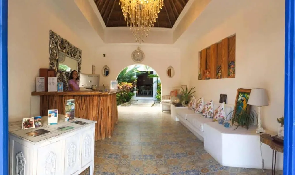 Toto Blue Hotel Boutique palapa restaurant and bar in Bacalar
