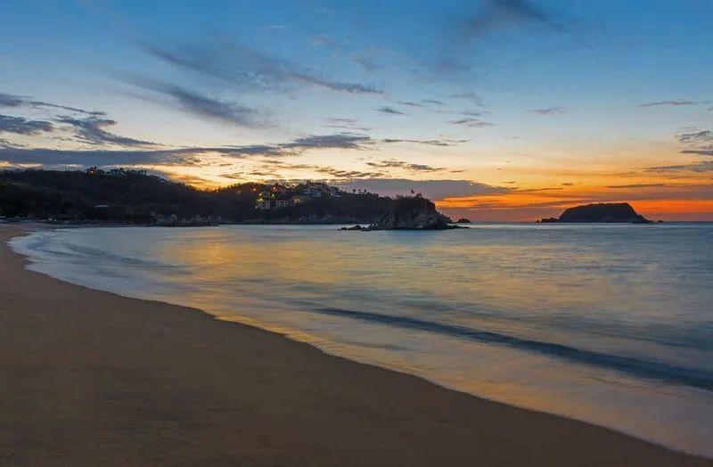 Tangolunda Bay in Huatulco during November dry-season resort weather