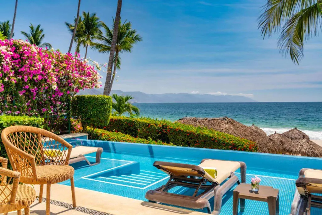 Hyatt Ziva Puerto Vallarta beachfront above Playa Las Estacas