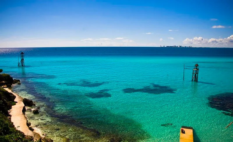 Isla Mujeres coastline during April before heavier summer sargassum season