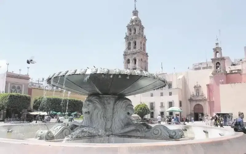 Plaza de los Fundadores main square in León historic center