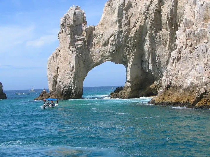 Los Cabos Travel Guide 2026: Cabo San Lucas, San José & What to Know