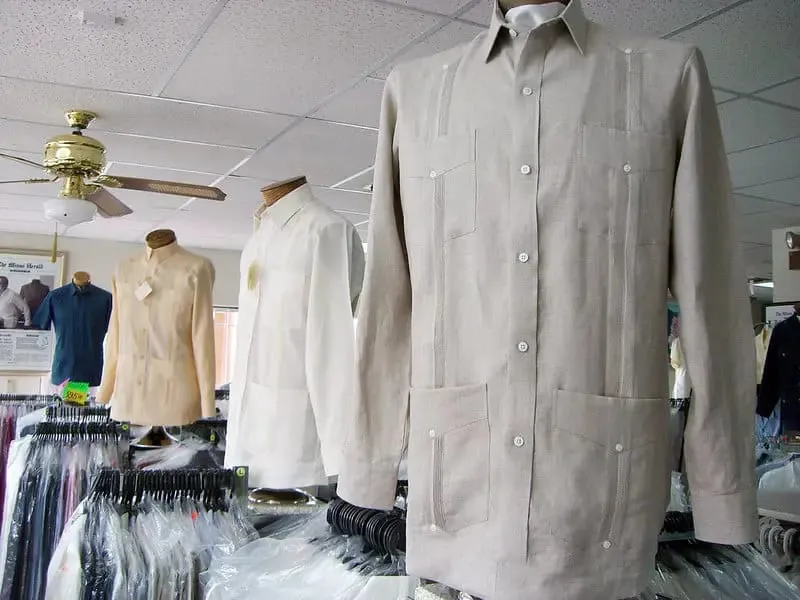 guayaberas