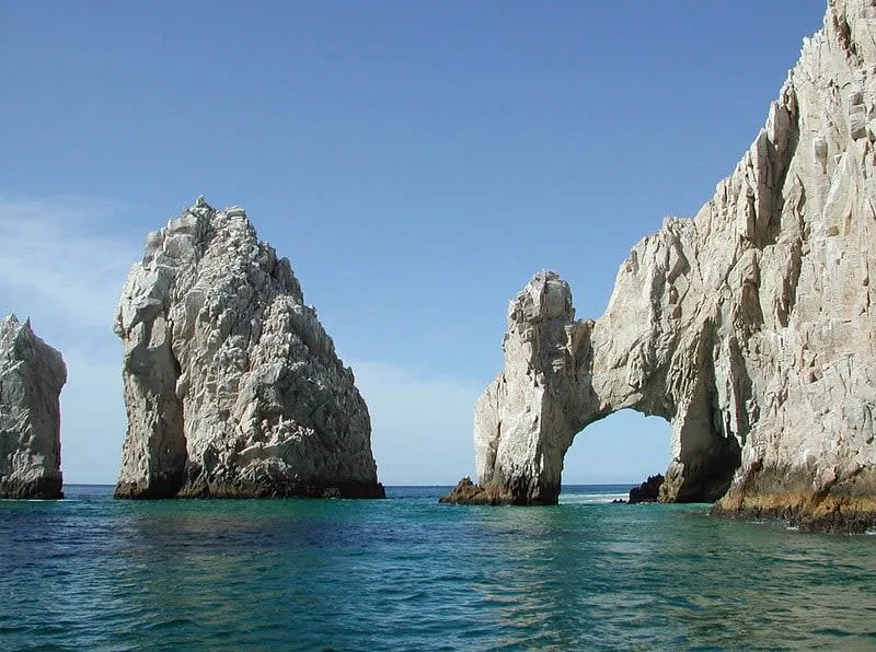 Los Cabos desert cliffs meeting the sea