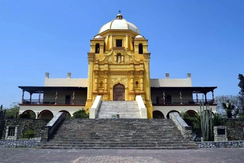 Obispado hill museum overlooking Monterrey's cityscape, with Cerro de la Silla in the background