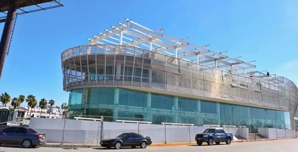 Caracol Ciencias y Medio Ambiente museum in Ensenada — interactive science museum with Pacific Ocean ecosystem exhibits