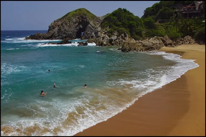 Nude Beaches in Mexico 2026: Complete Guide (Zipolite & Beyond)