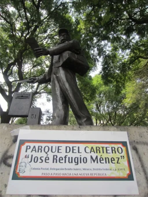 José Refugio Ménez Postman Park fountain and neighborhood paths