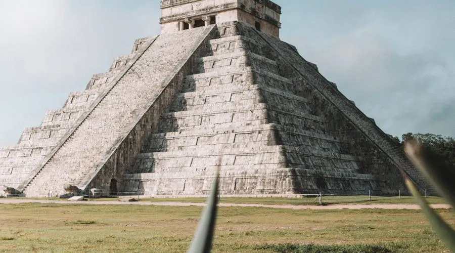 Playa del Carmen's 5th Avenue packed with visitors during Semana Santa holy week