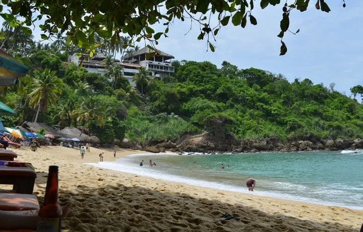 Puerto Escondido in May: Weather, Surf & Turtles