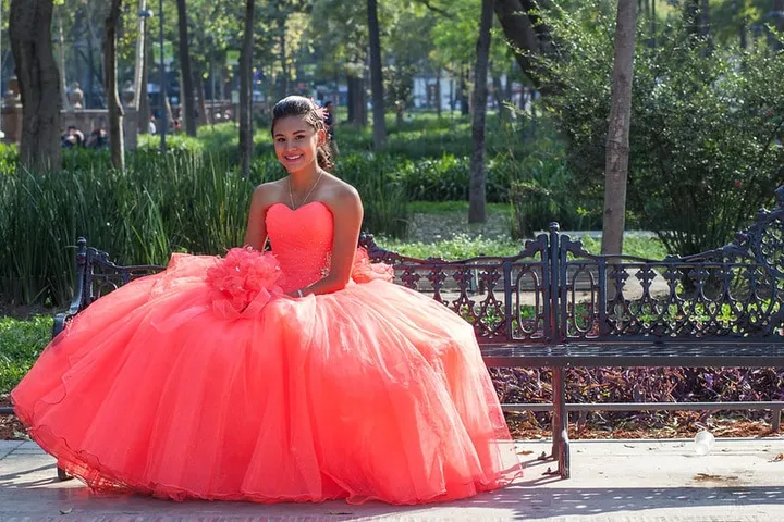 Quinceañera: Mexico&#8217;s Vibrant Fiesta of Tradition and Joy