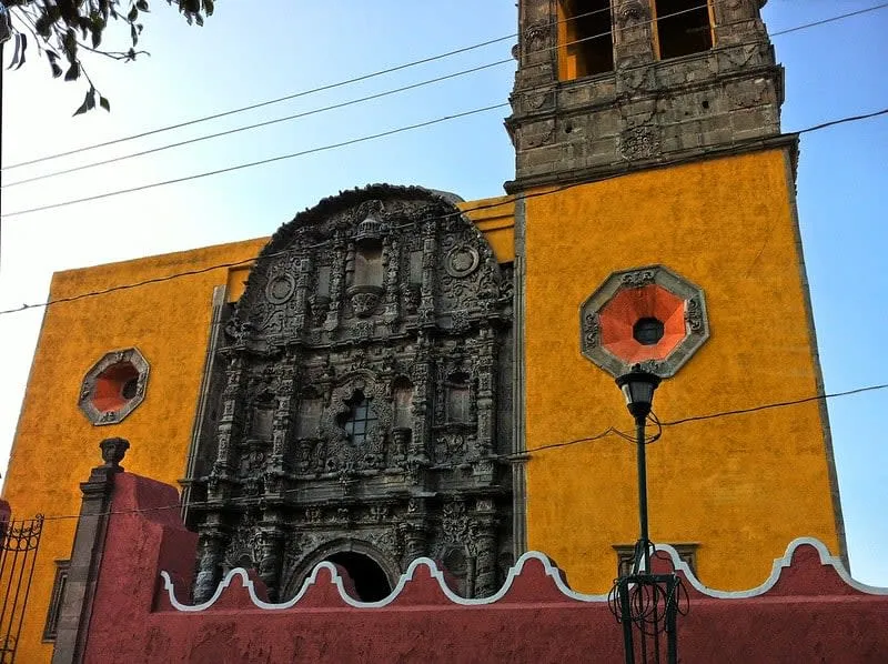 Baroque church facade in Salamanca for a March dry-season cultural stop
