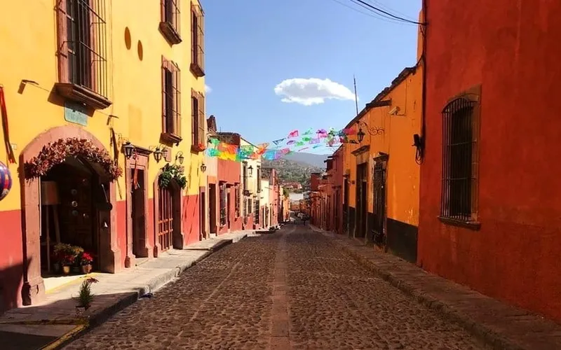April colonial street scene in San Miguel de Allende for an Irapuato side trip