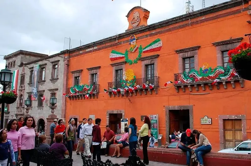 San Miguel de Allende municipal palace near the central September travel area