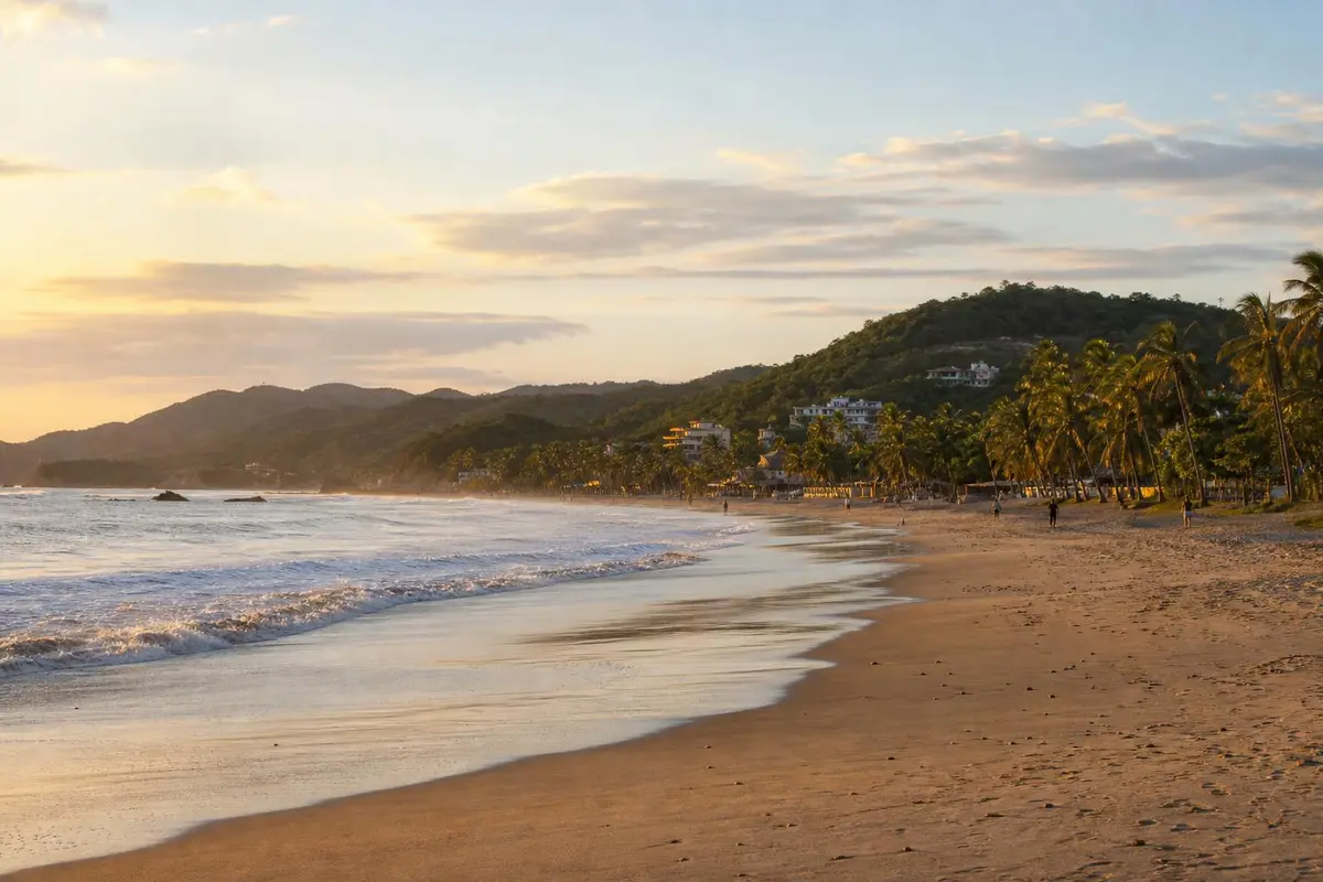 San Pancho in October: Weather, Beach & Tips