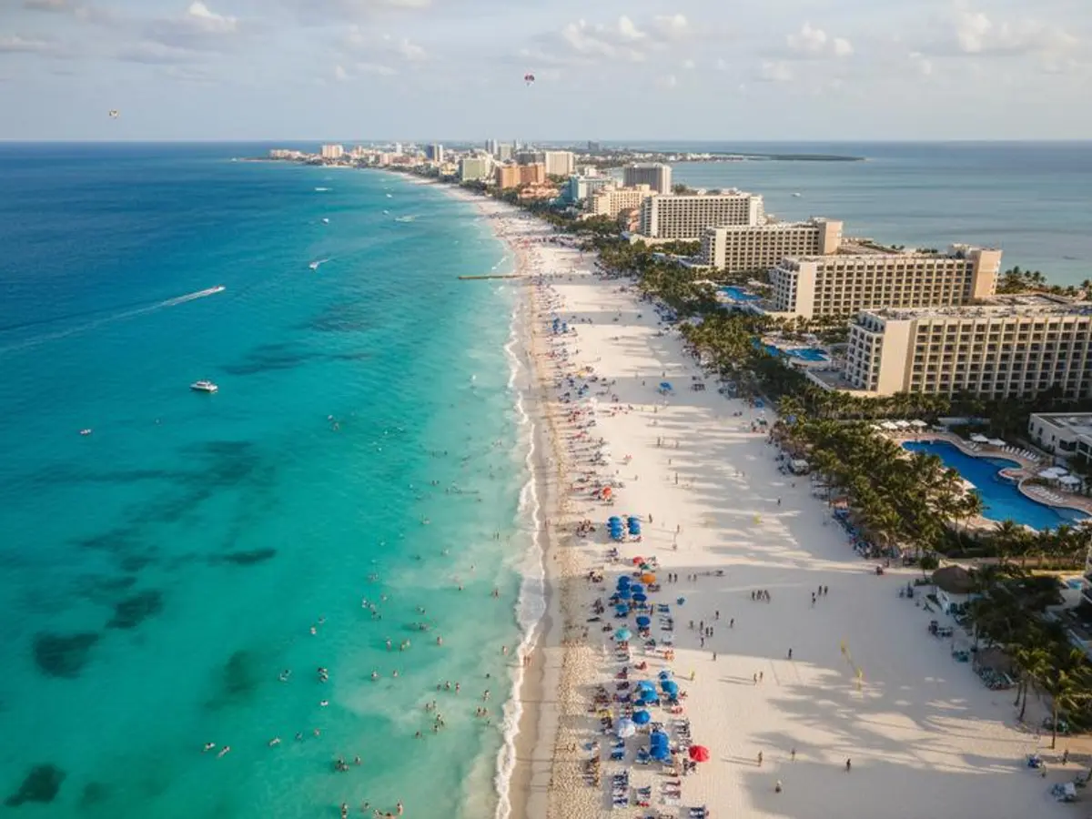 Semana Santa in Cancún 2026: Dates, Crowds, Beaches & Ley Seca