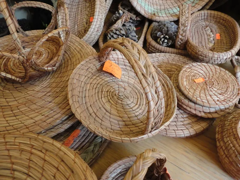 Ocochal pine-needle handicrafts from Tapalpa Jalisco — baskets, bowls, and boxes woven from chino and teocote pine needles