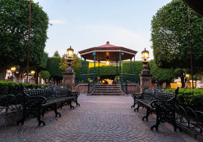 Colorful colonial streets of San Miguel de Allende, Guanajuato, Mexico