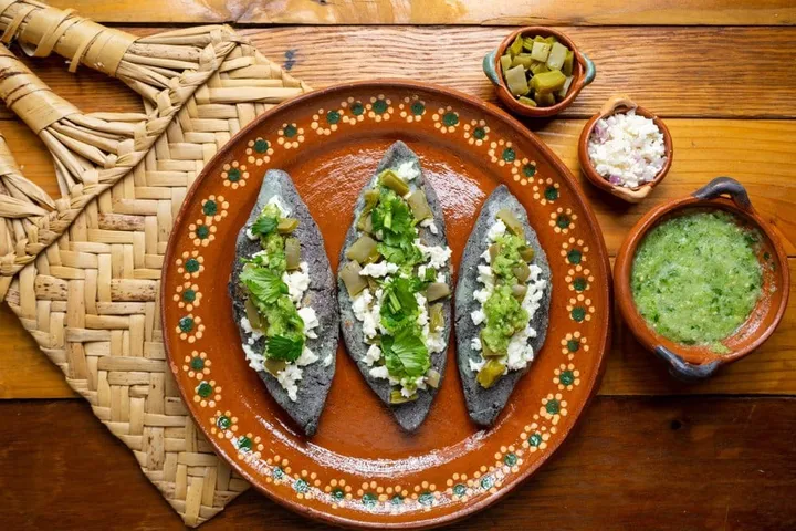 Tlacoyos: The Savory Delight That&#8217;s Redefining Mexican Street Food