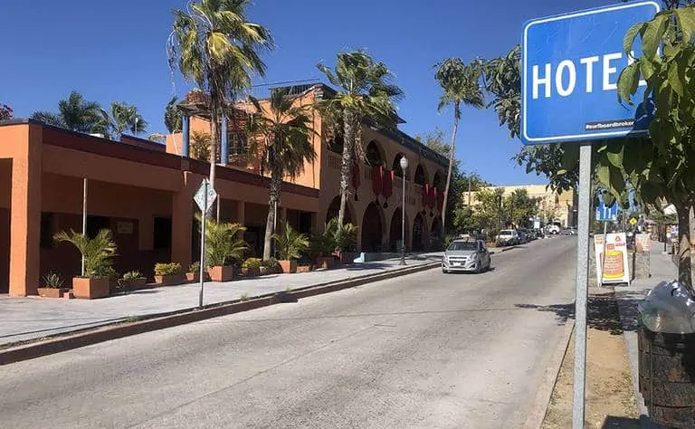 Cobblestone streets and colonial buildings in Todos Santos Baja California Sur — a UNESCO Pueblo Mágico with art galleries, cafés, and historic architecture