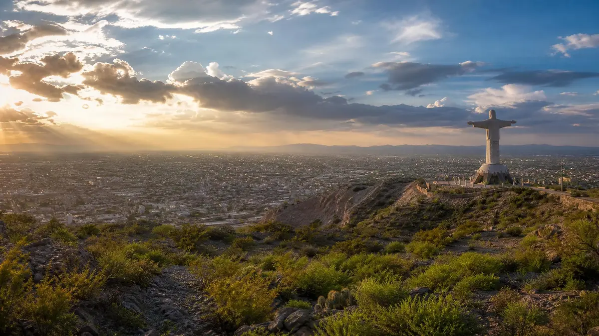 Torreón in September: Cristo, Grito & Food