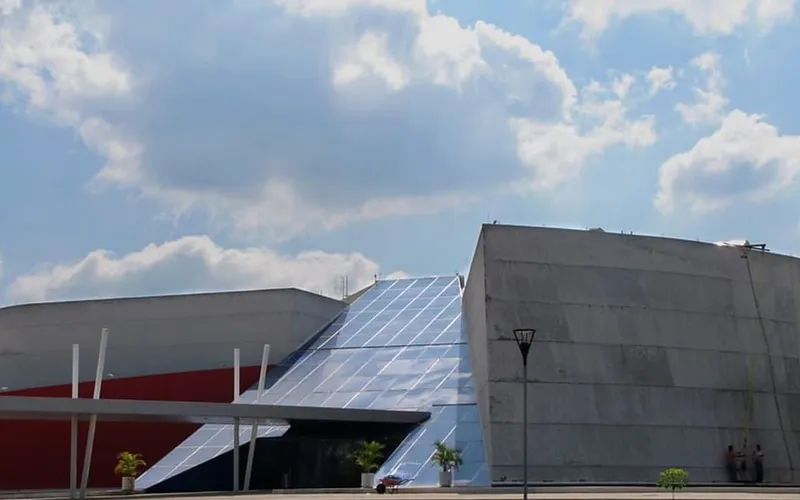 Museum building in Villahermosa with cloudy September rainy-season skies