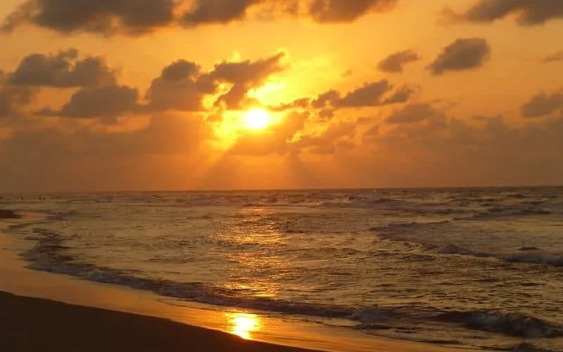 Tabasco coast near Villahermosa with September storm-season route planning