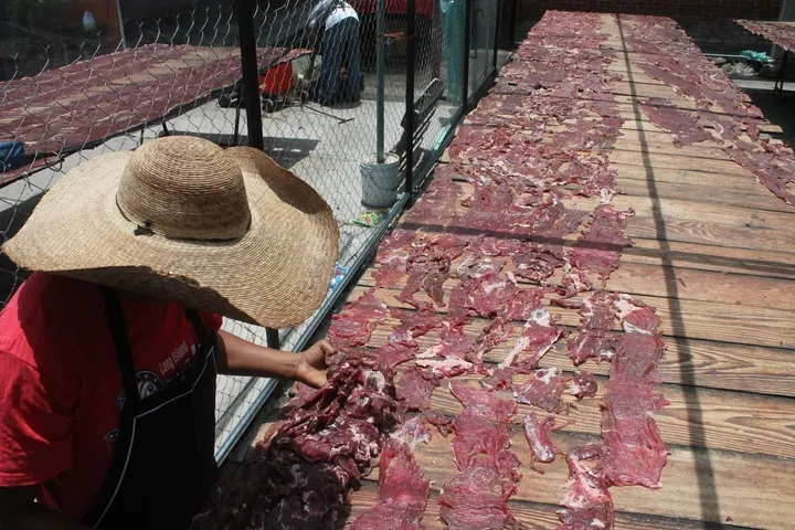 Cecina in English: Mexico's Air-Cured Beef from Yecapixtla (2026 Guide)