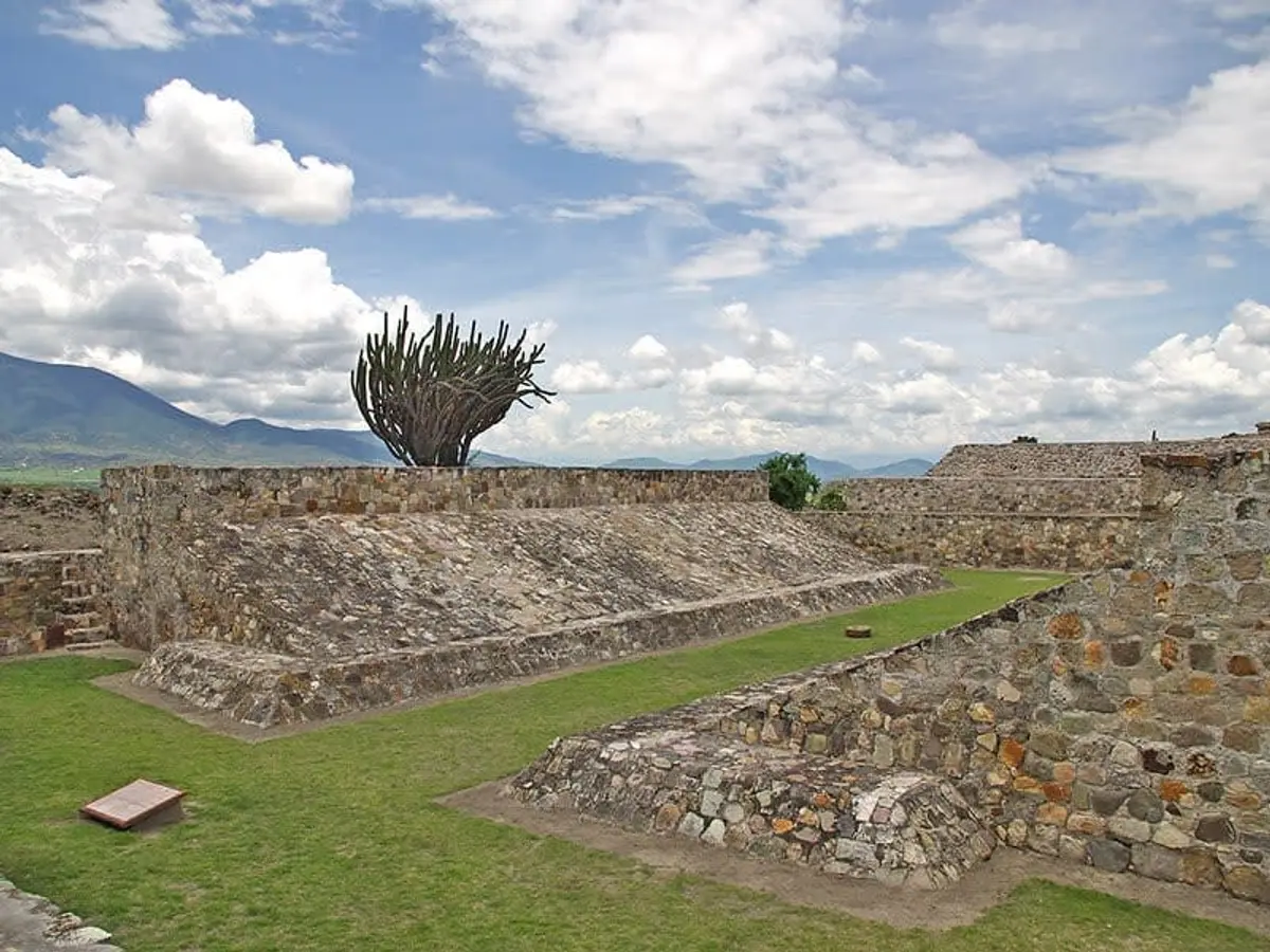 How to Get From Puebla to Oaxaca in 2026: Bus, Shuttle, or Private Transfer