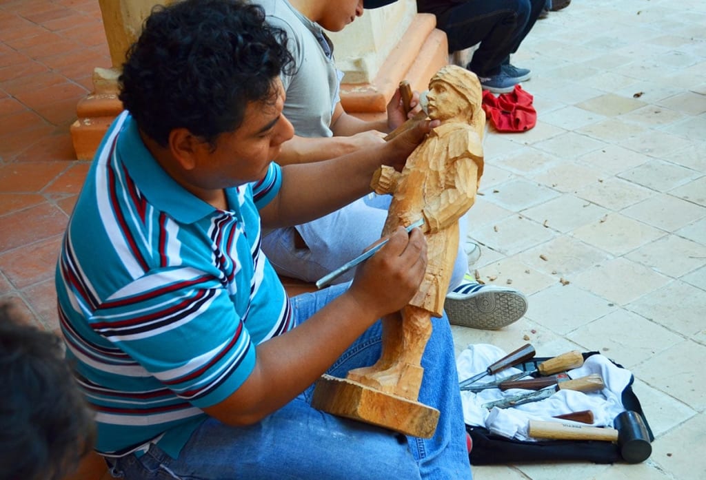 chiapas wood carving