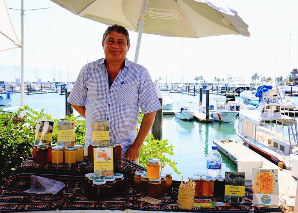 sunday market — La Cruz De Huanacaxtle