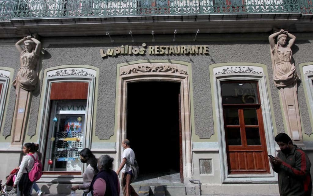 Leon Mexico Casa Monas