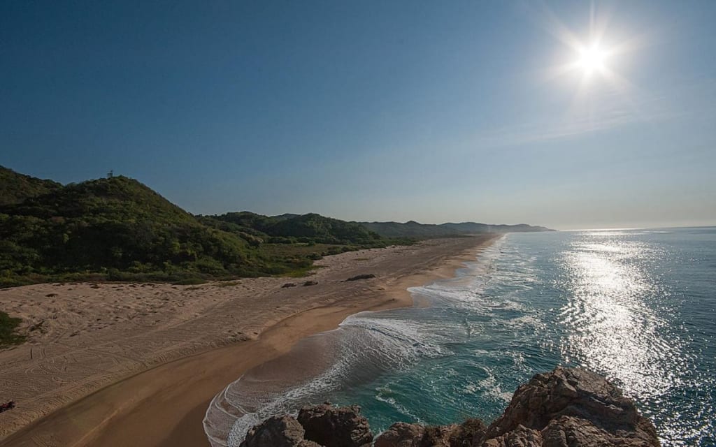 colola beach — Maruata Beach Michoacan
