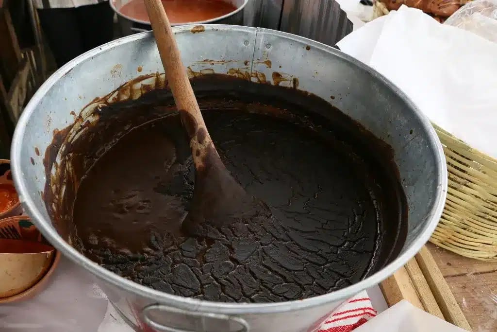 Types Of Mexican Mole Sauce Negro