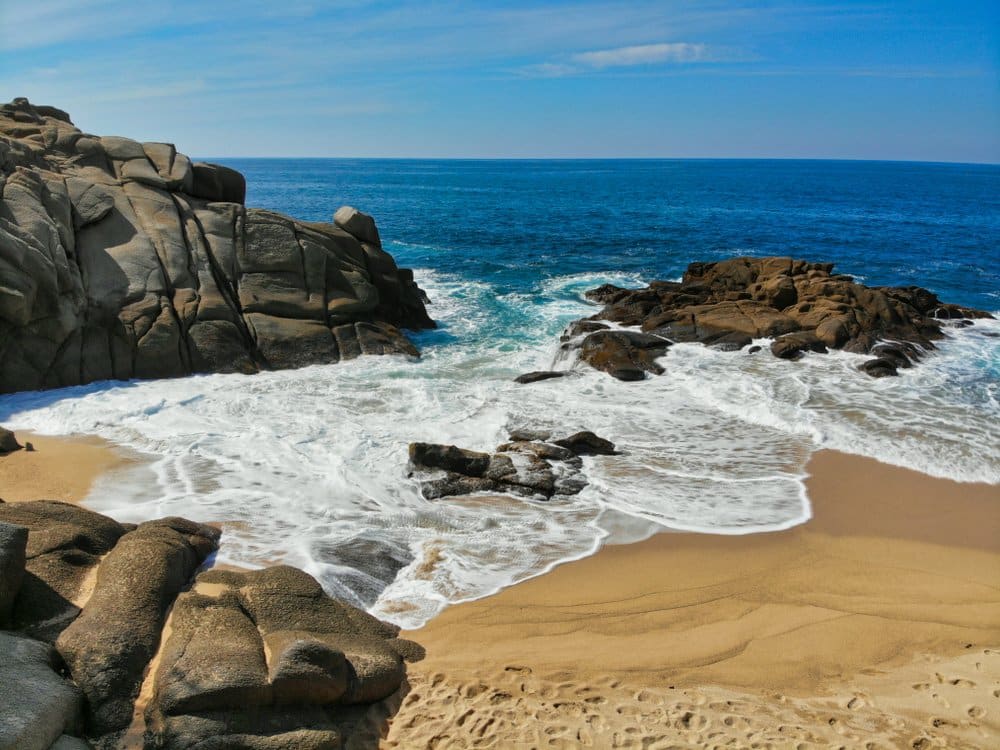 Michoacan beaches robert