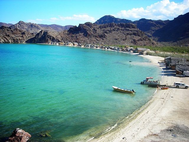 Burro Beach campsite near Mulege — boondocking area on Bahía Concepción with clear Sea of Cortez water for snorkeling