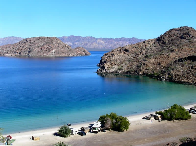 Playa Santispac near Mulege — Bahía Concepción beach popular with Baja California road trippers and overlanders
